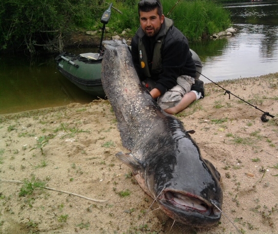 Moniteur guide de pêche en Indre