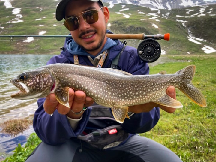 simon prieto moniteur guide de pêche et un chritivomers